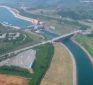 China Builds 870 Mile Water Canal – 300 ft Drop Flowing North – Impossible on a Globe